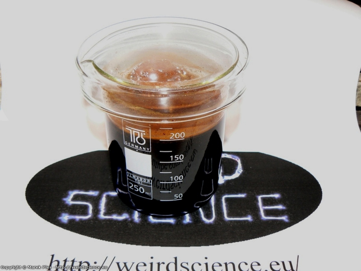 Ilustracja do artykułu "Zrób to sam: ferrofluid"